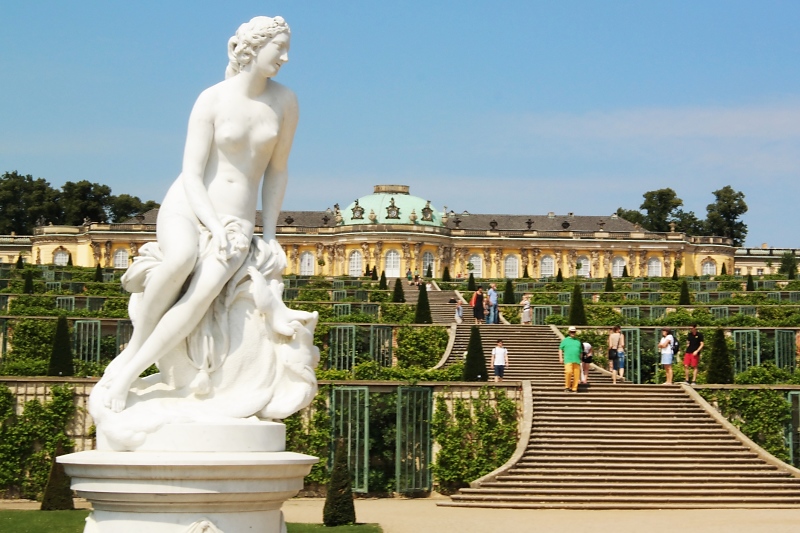 Schloss und Park Sanssouci in Potsdam